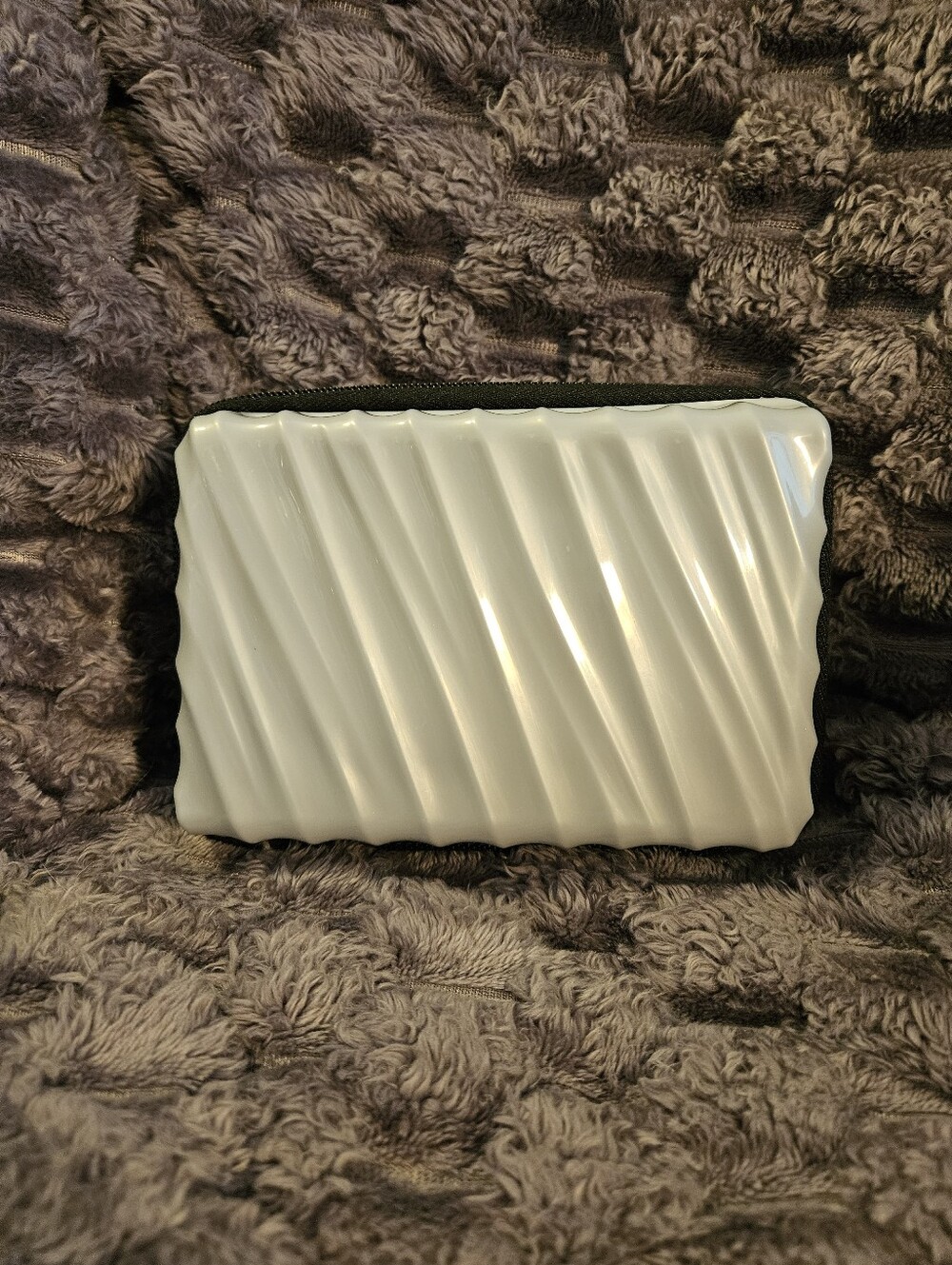TUMI For Delta Silver Gray Hard Shell Cosmetic Case - Picture 6 of 6